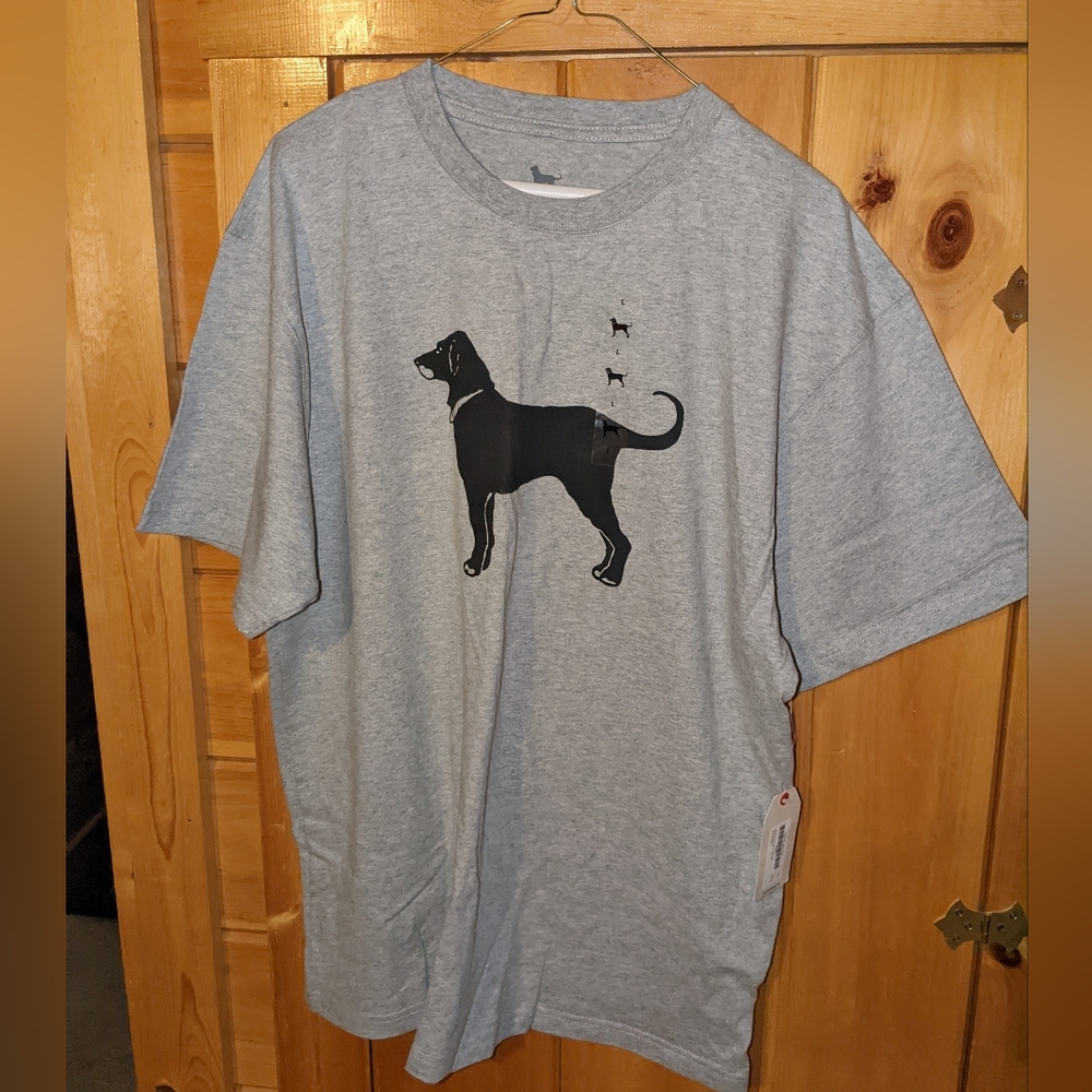 Large Black Dog Martha's Vineyard Tee